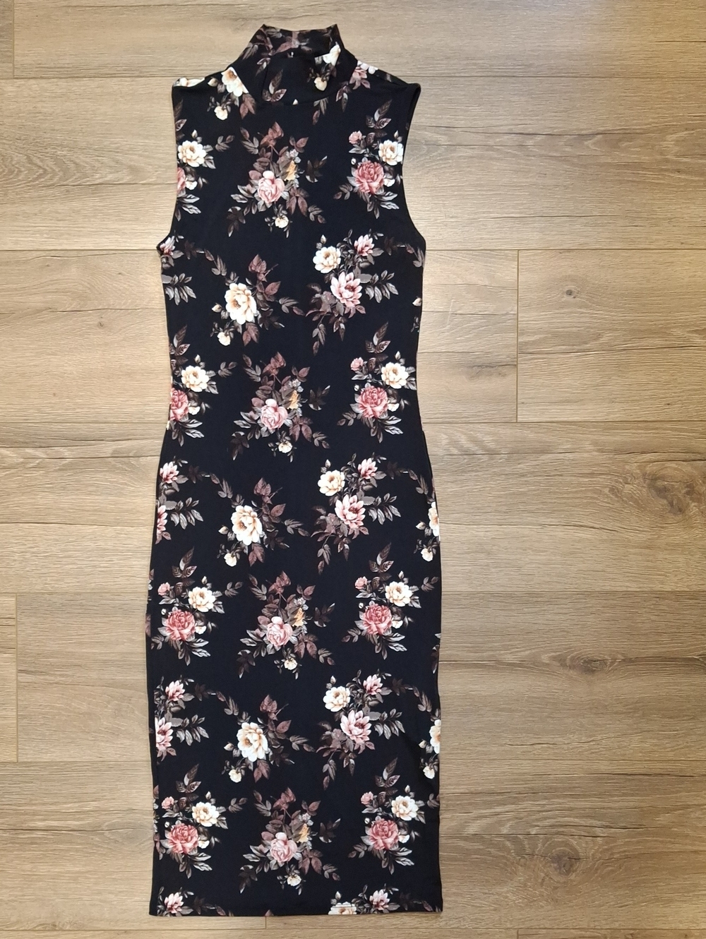 Forever 21 Black Floral Mock Neck Midi Dress
